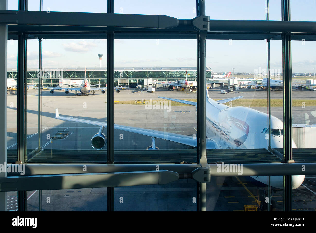 Terminal 5 heathrow hires stock photography and images Alamy