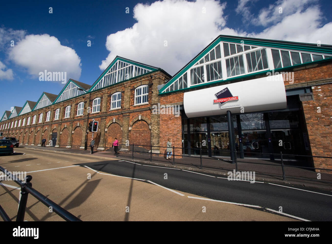 The McArthurGlen Designer Outlet Village shopping centre in the old Swindon GWR railworks Stock Photo