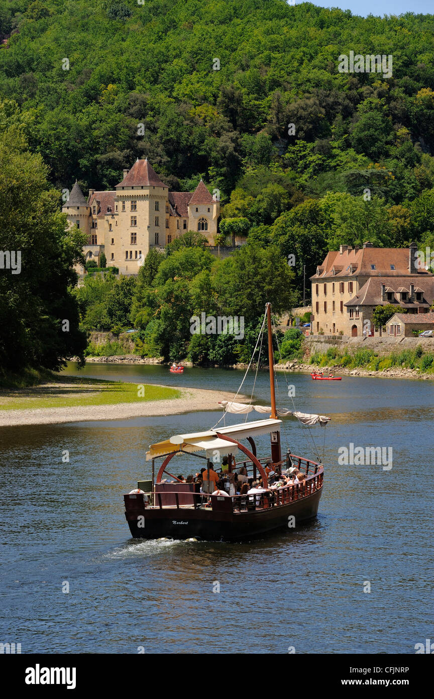 Caberre boat on the river Dordogne, La Roque-Gageac, Dordogne, France, Europe Stock Photo
