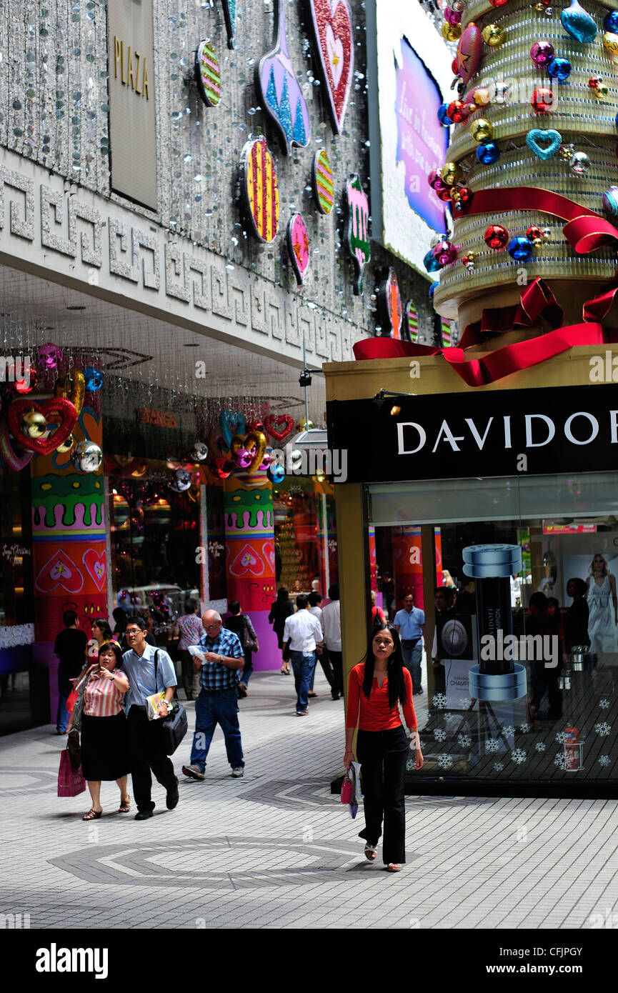 Christmas shopping scene hi-res stock photography and images