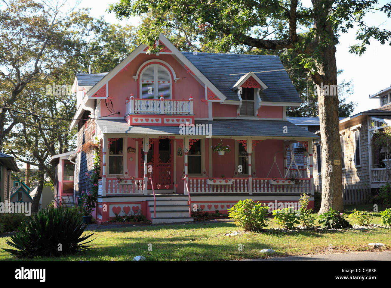 Victorian Gingerbread cottage, Oak Bluffs, Marthas Vineyard, Massachusetts, New England, United States of America, North America Stock Photo