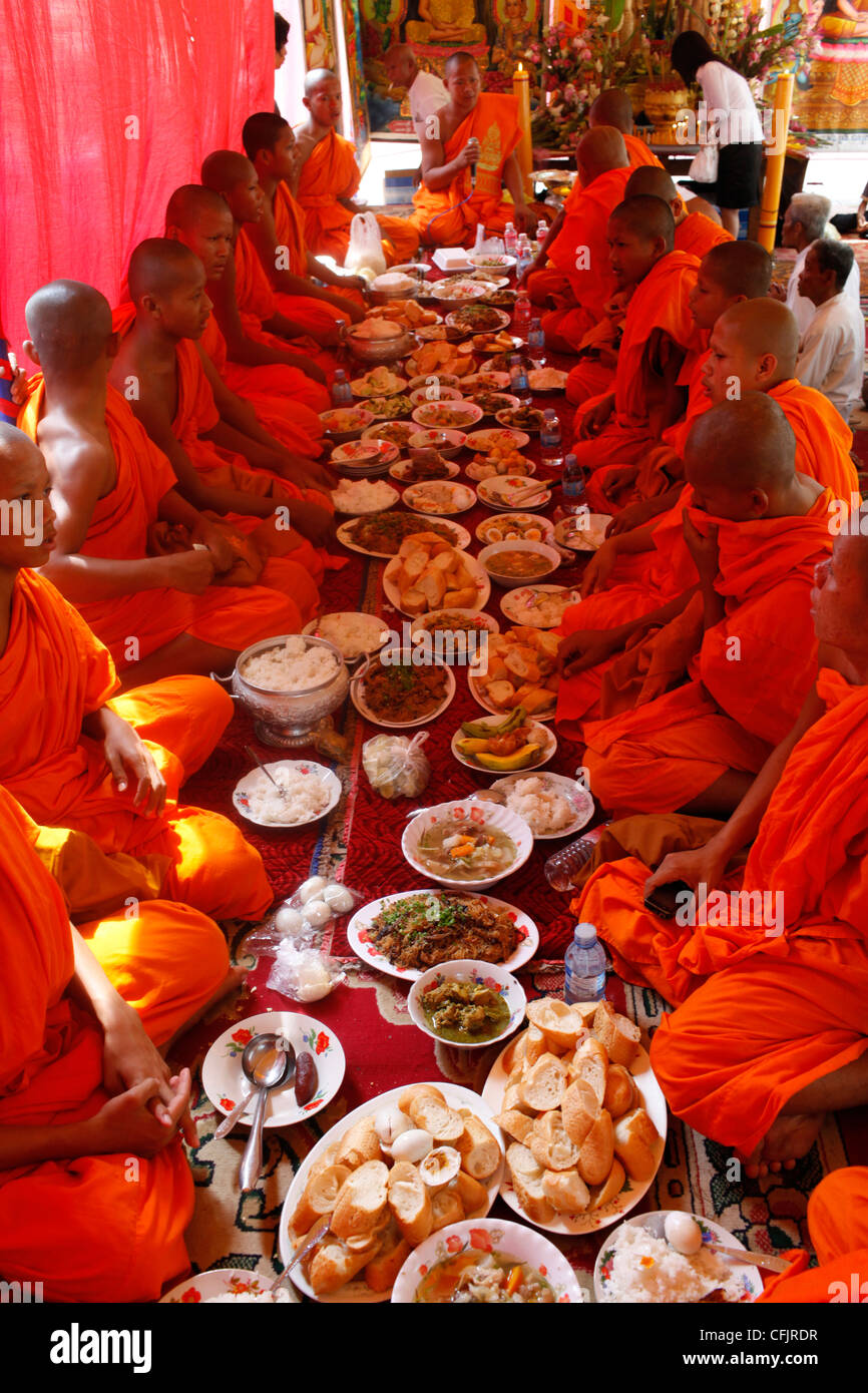 Makha Bucha Stock Photos Makha Bucha Stock Images Alamy