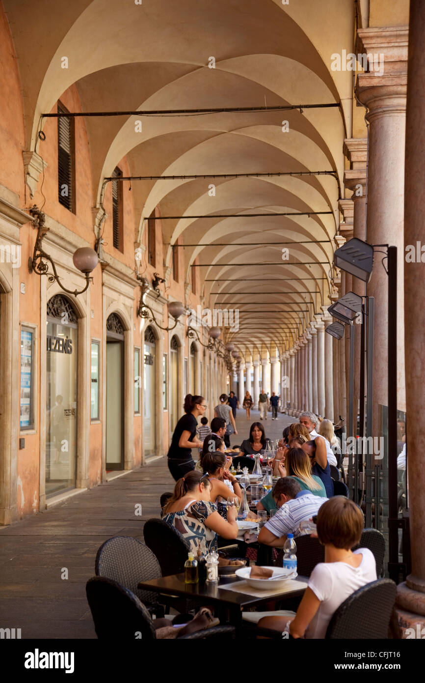 Apartment Molinari House Modena Rubino Modena, Italy - book now, 2026 prices, image size:866x1390