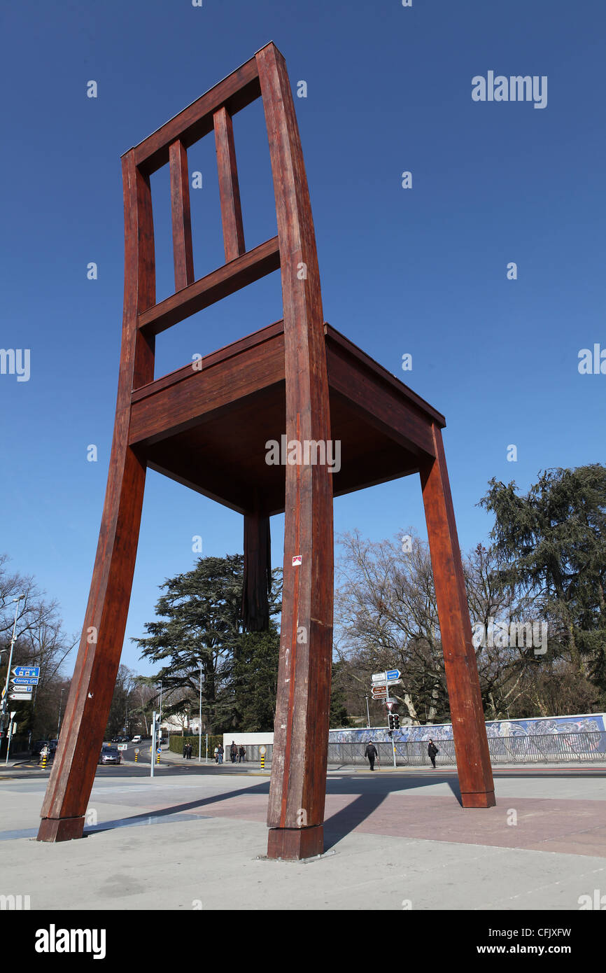 Broken Chair sculpture at the United Nations Geneva Stock Photo Alamy