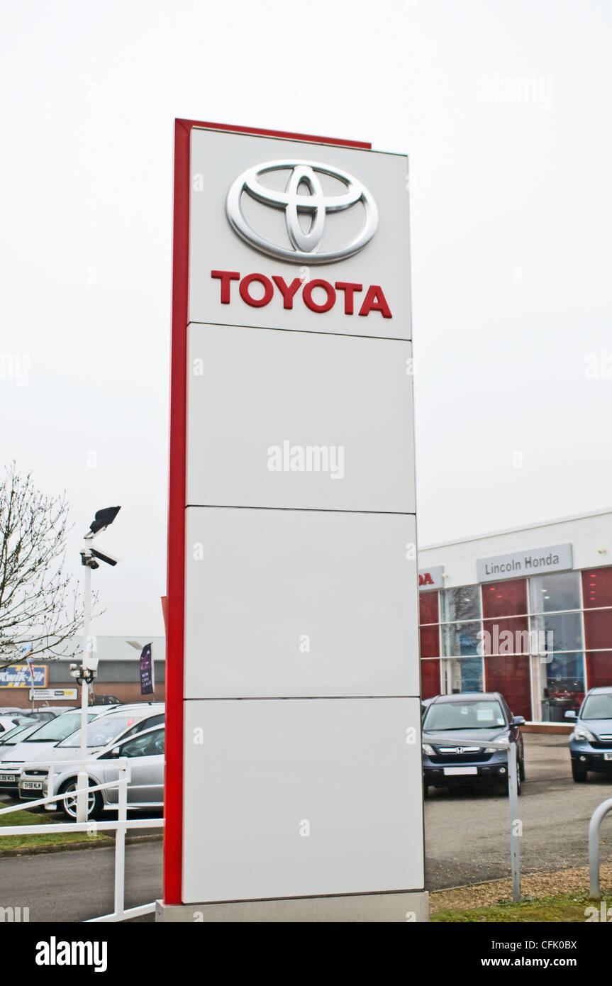 Toyota Dealership Sign High Resolution Stock Photography And Images Alamy