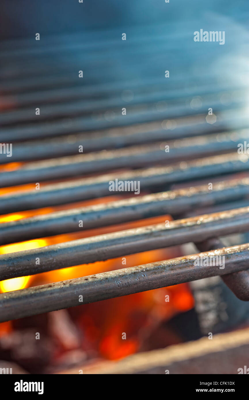 Fire grate grates hi-res stock photography and images - Alamy