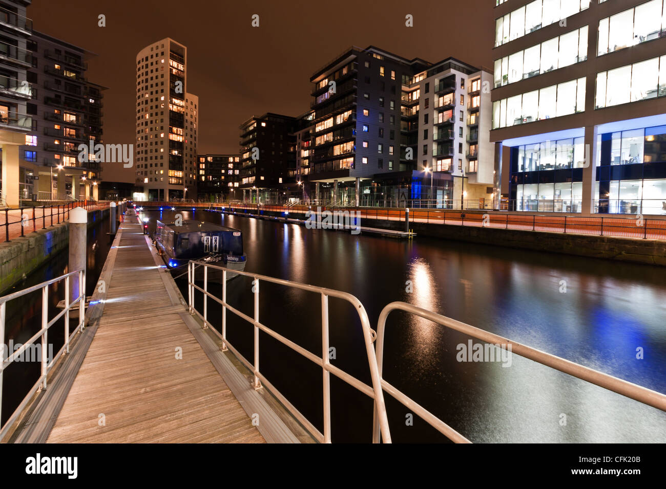 The Royal Armouries after dark, Clarence Dock in Leeds Stock Photo
