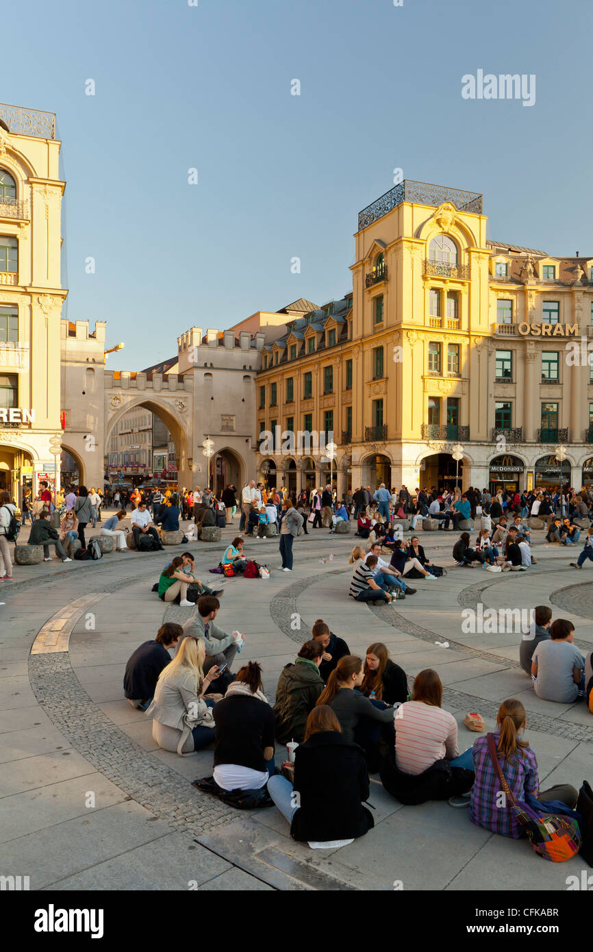 Karlsplatz Stachus High Resolution Stock Photography And Images Alamy