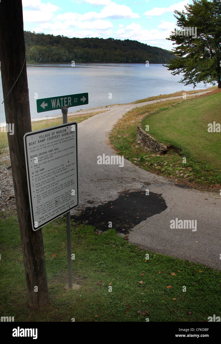 normal Water level after flood Ohio River Moscow Ohio sequence flood photo CFKDB7 Stock Photo