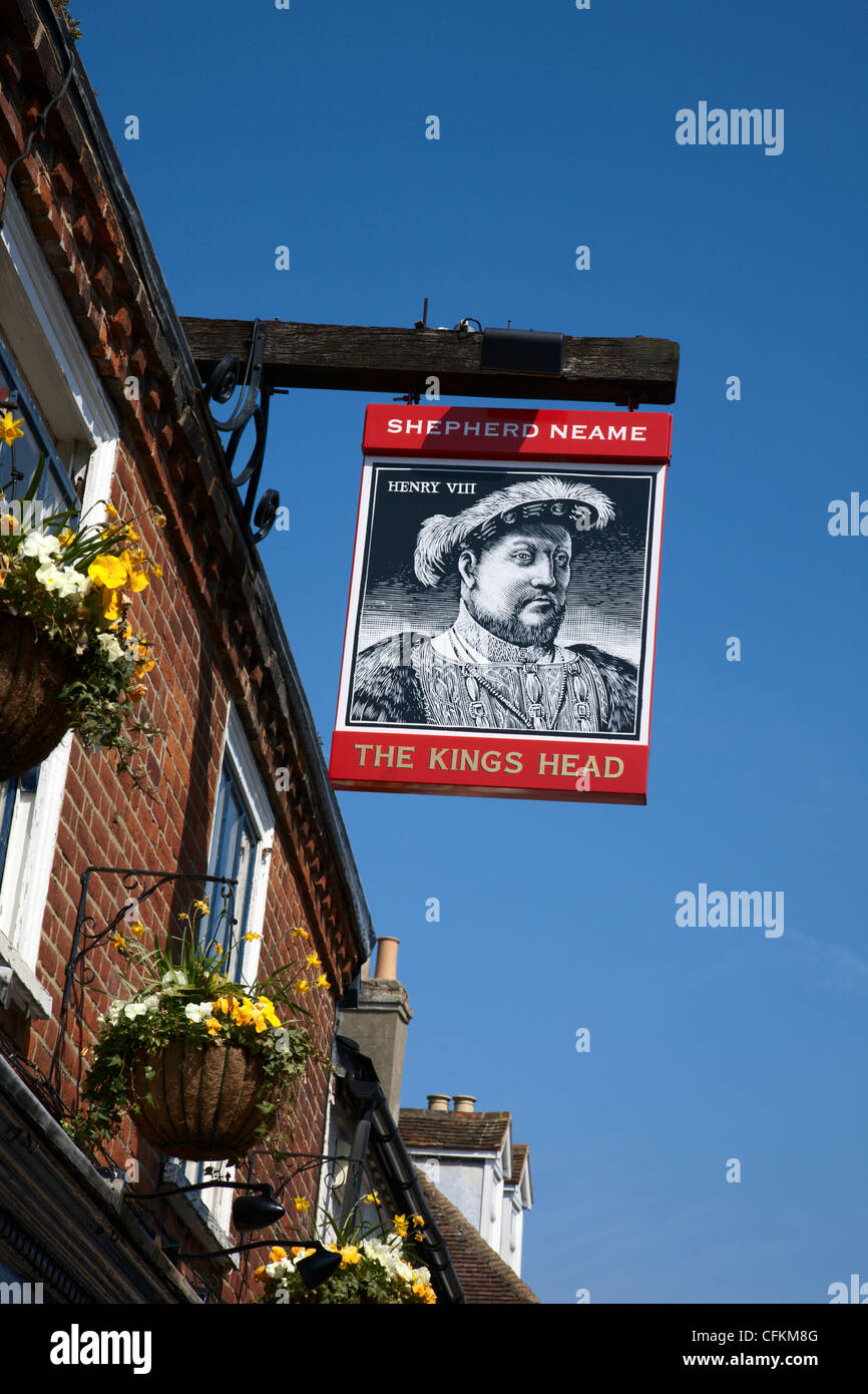 The Kings Head pub sign High Street Hythe Kent Stock Photo