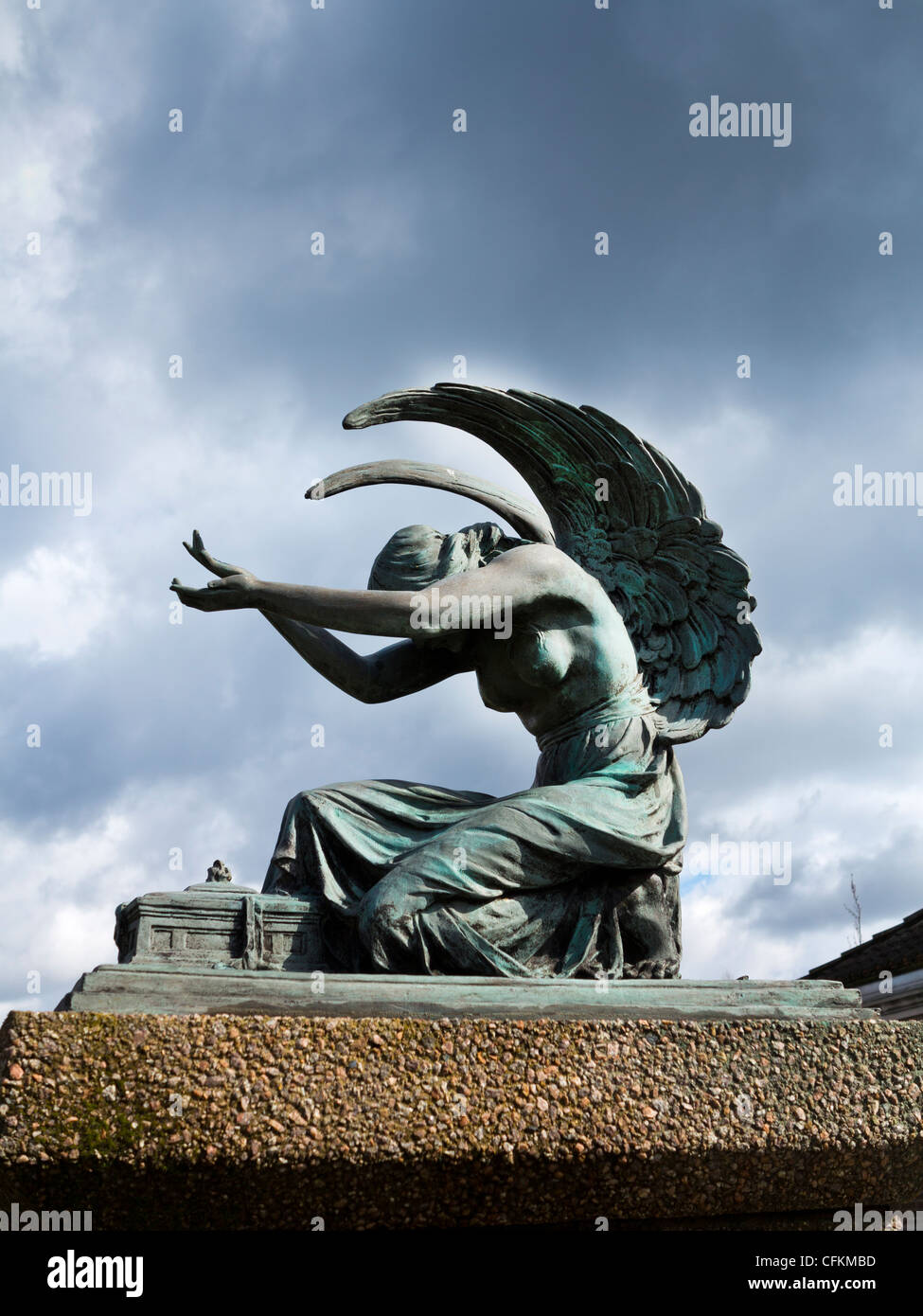 Statue crematorium garden of remembrance Stock Photo Alamy