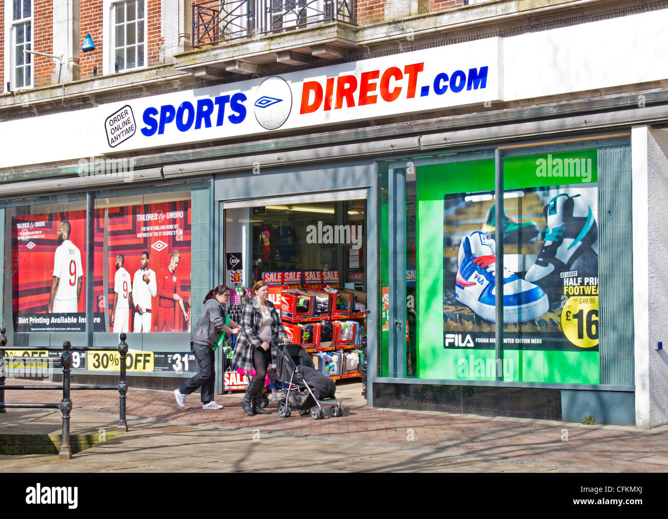 Hoorzitting rijst Onbemand Sports direct shop hi-res stock photography and images - Alamy