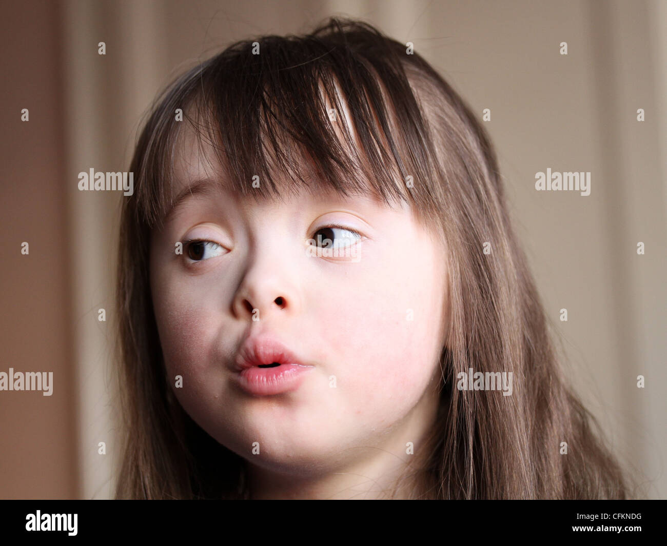 Portrait of beautiful girl Stock Photo - Alamy