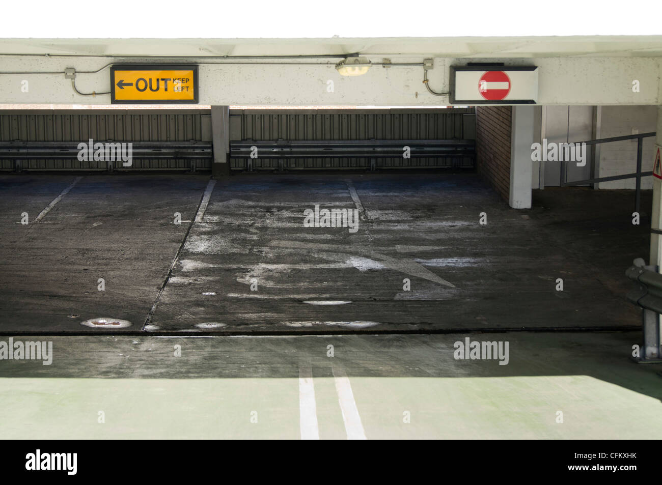 Parking leeds hires stock photography and images Alamy