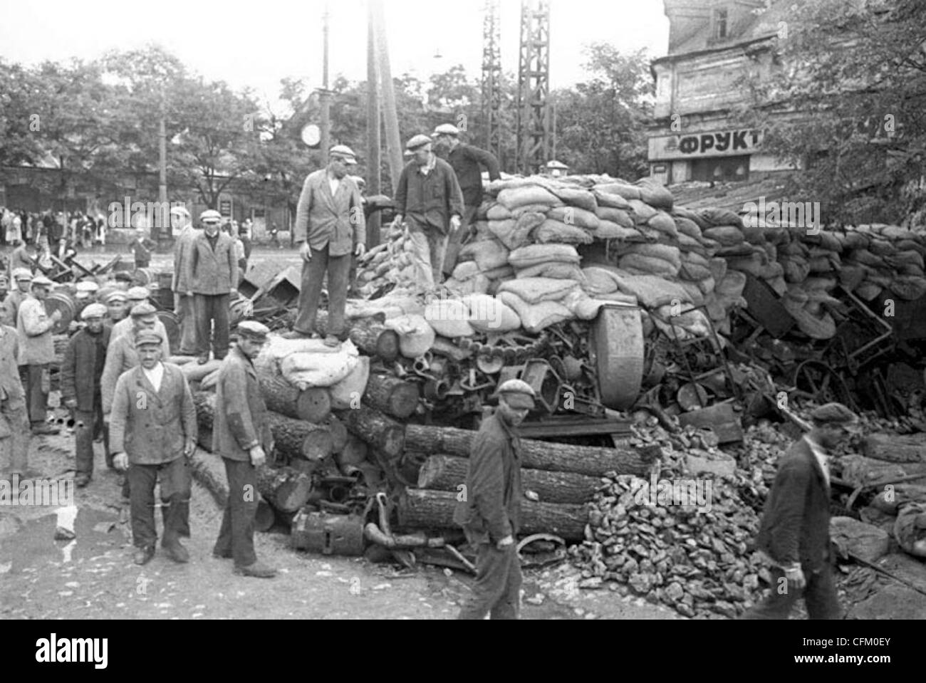 28 августа 1941 год. танкисты вов. т-35 1941. приказ о блокировании ленинграда от 28 августа 1941 года. бои за таллин 1941.
