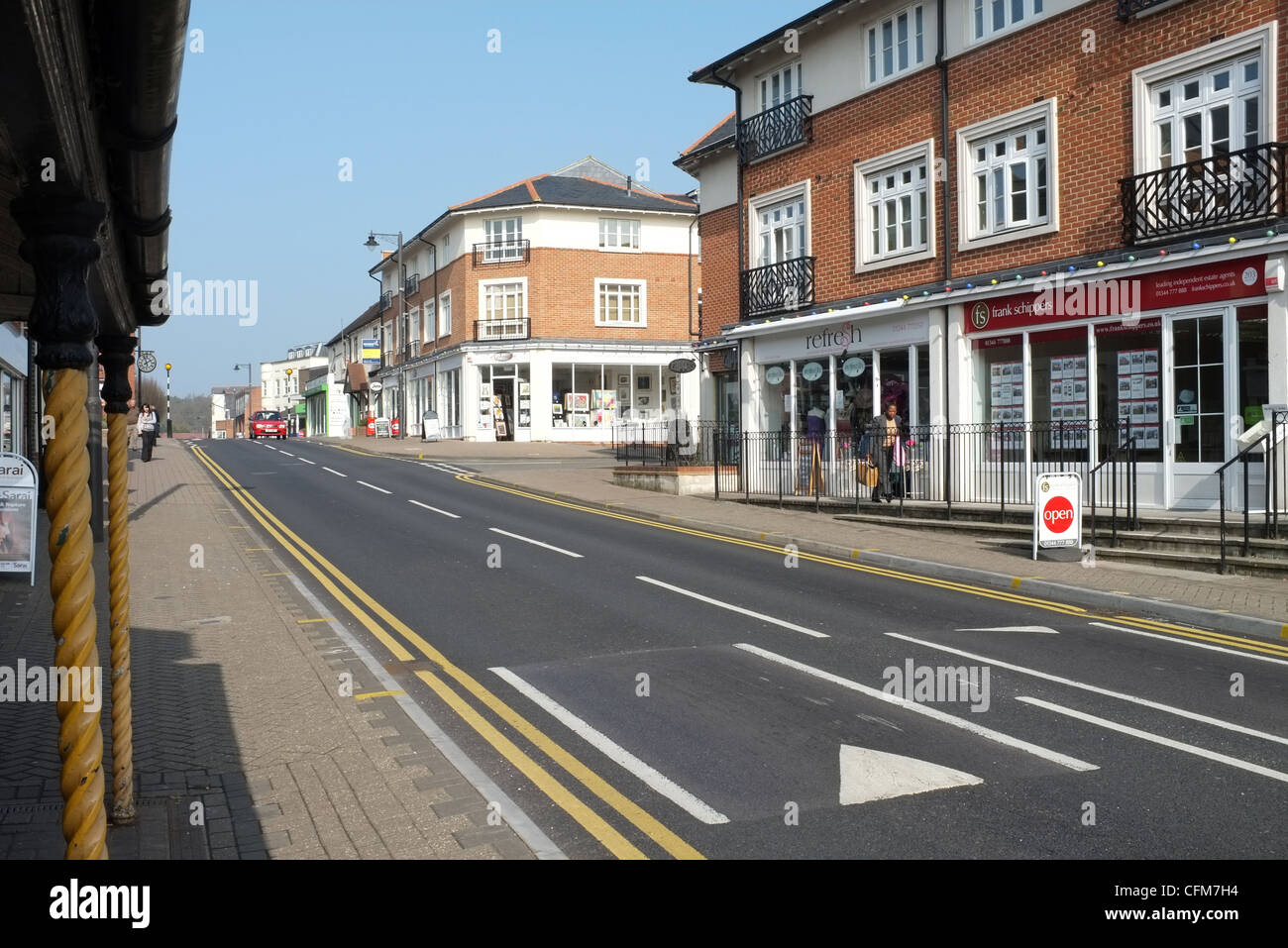 Crowthorne High Street, Berkshire, UK Stock Photo Alamy
