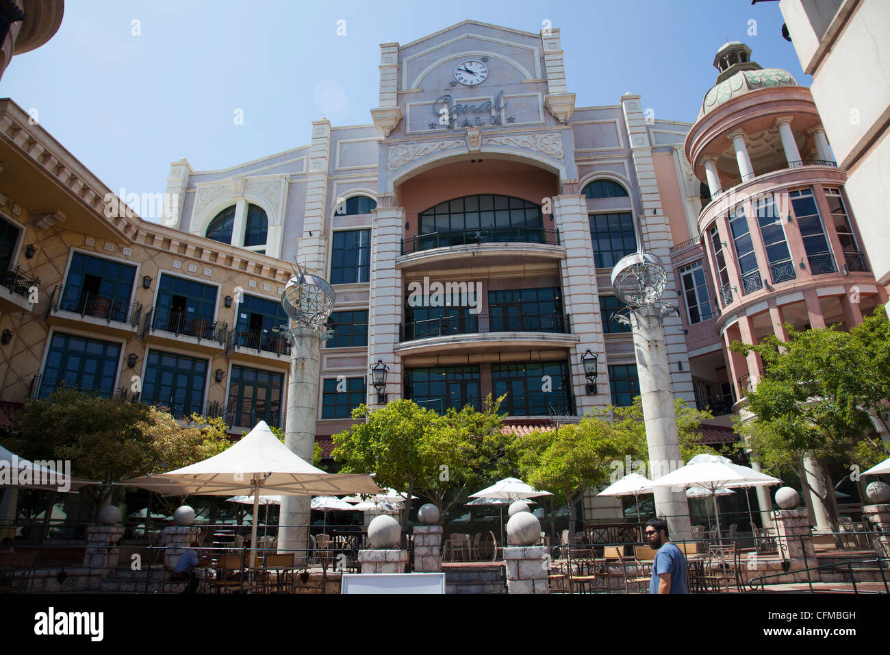 Canal Walk Terrace at Century City in Cape Town Stock Photo Alamy