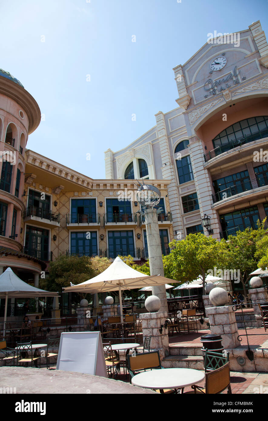 Canal Walk Terrace at Century City in Cape Town Stock Photo Alamy