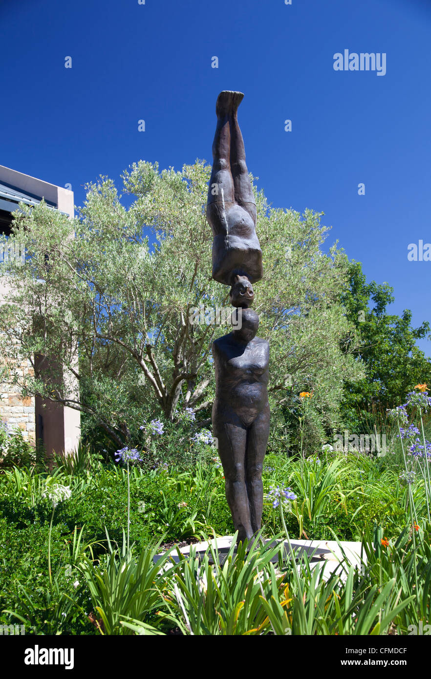 Wilma Cruise Sculpture 'Head to Head' at Tokara Wine Estate Stock Photo