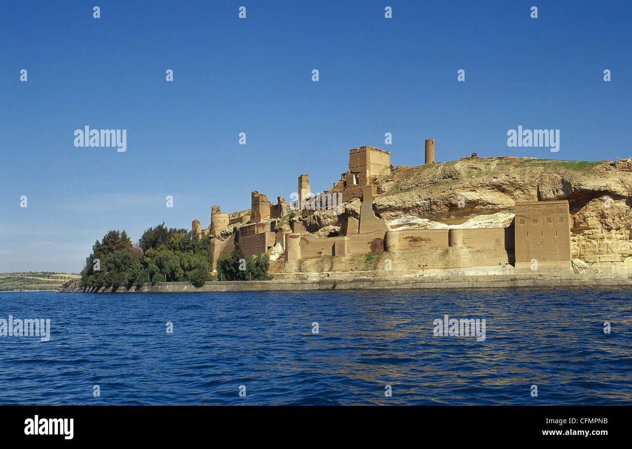 Syria. Qal'at Ja'bar. Castle on the left bank of Lake Assad. Nur ad-Din Zangi rebuilt the castle from 1168 onwards. Stock Photo