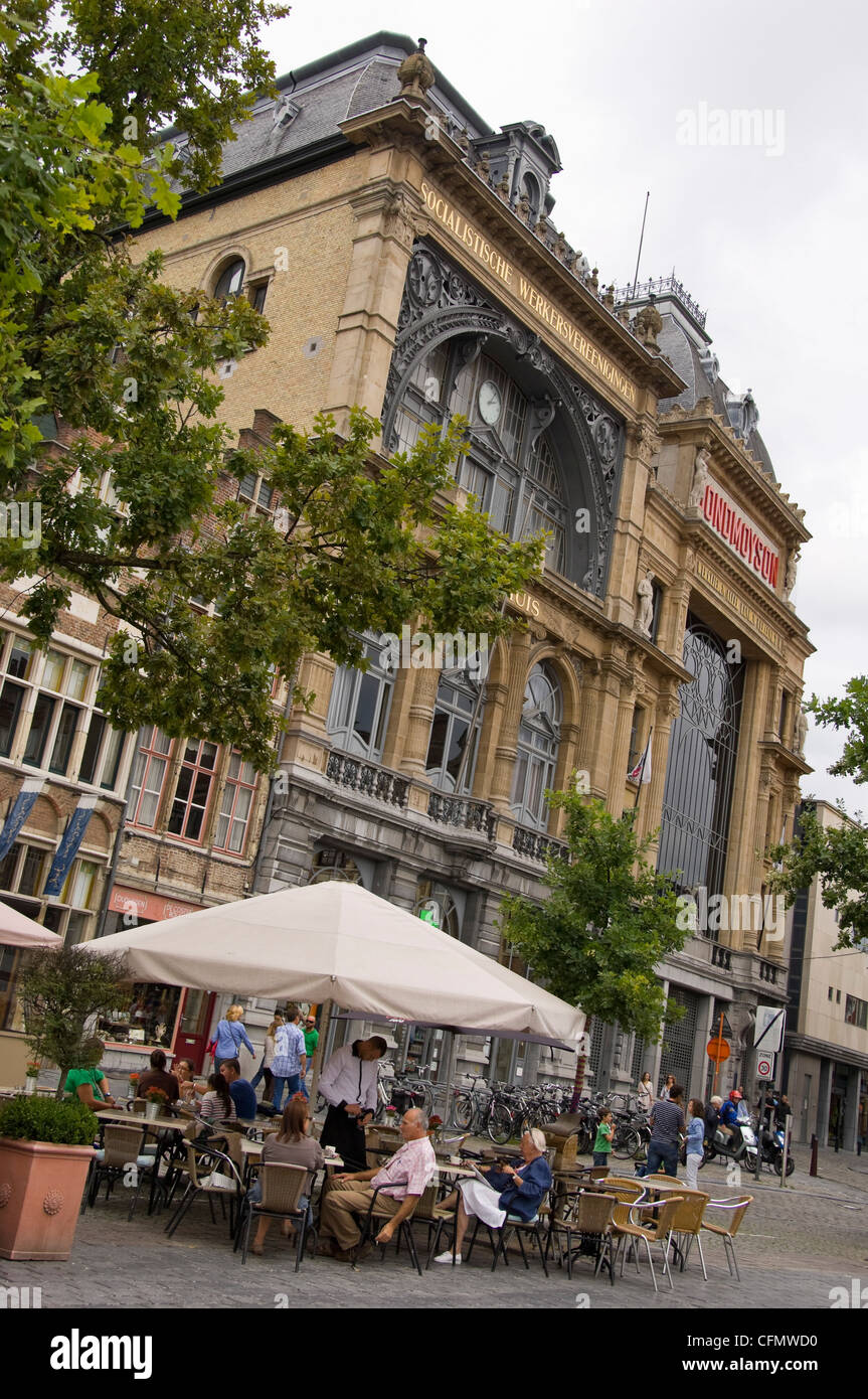 Vertical view across Vrijdagmarkt aka Friday Market to Ons Huis Bond Moyson the House of the Socialist People. Stock Photo