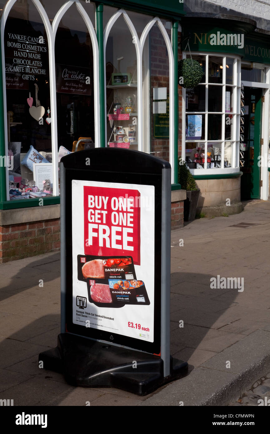 Buy one get one free supermarket hi-res stock photography and images