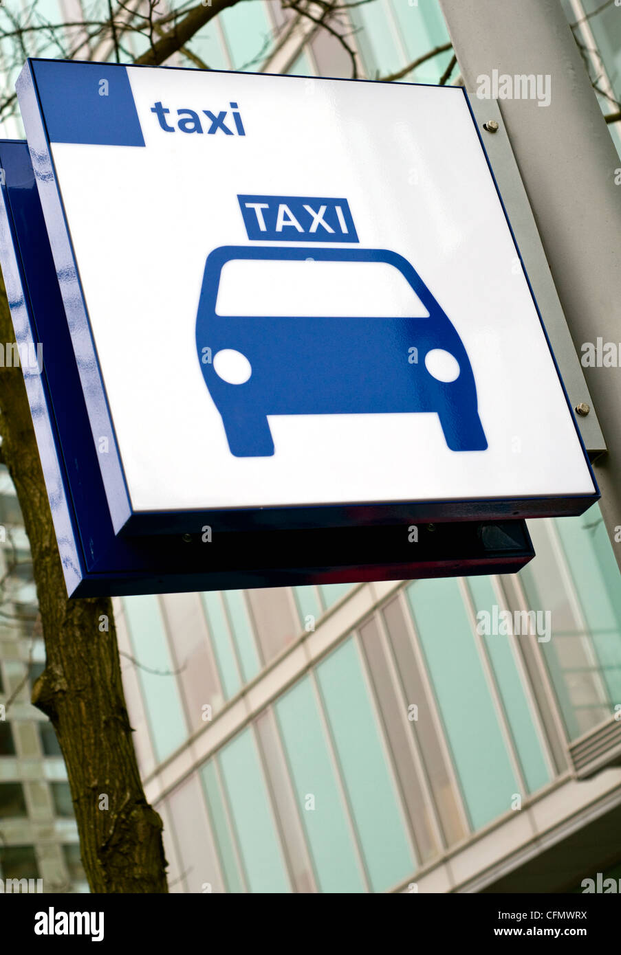 Taxi rank sign hires stock photography and images Alamy