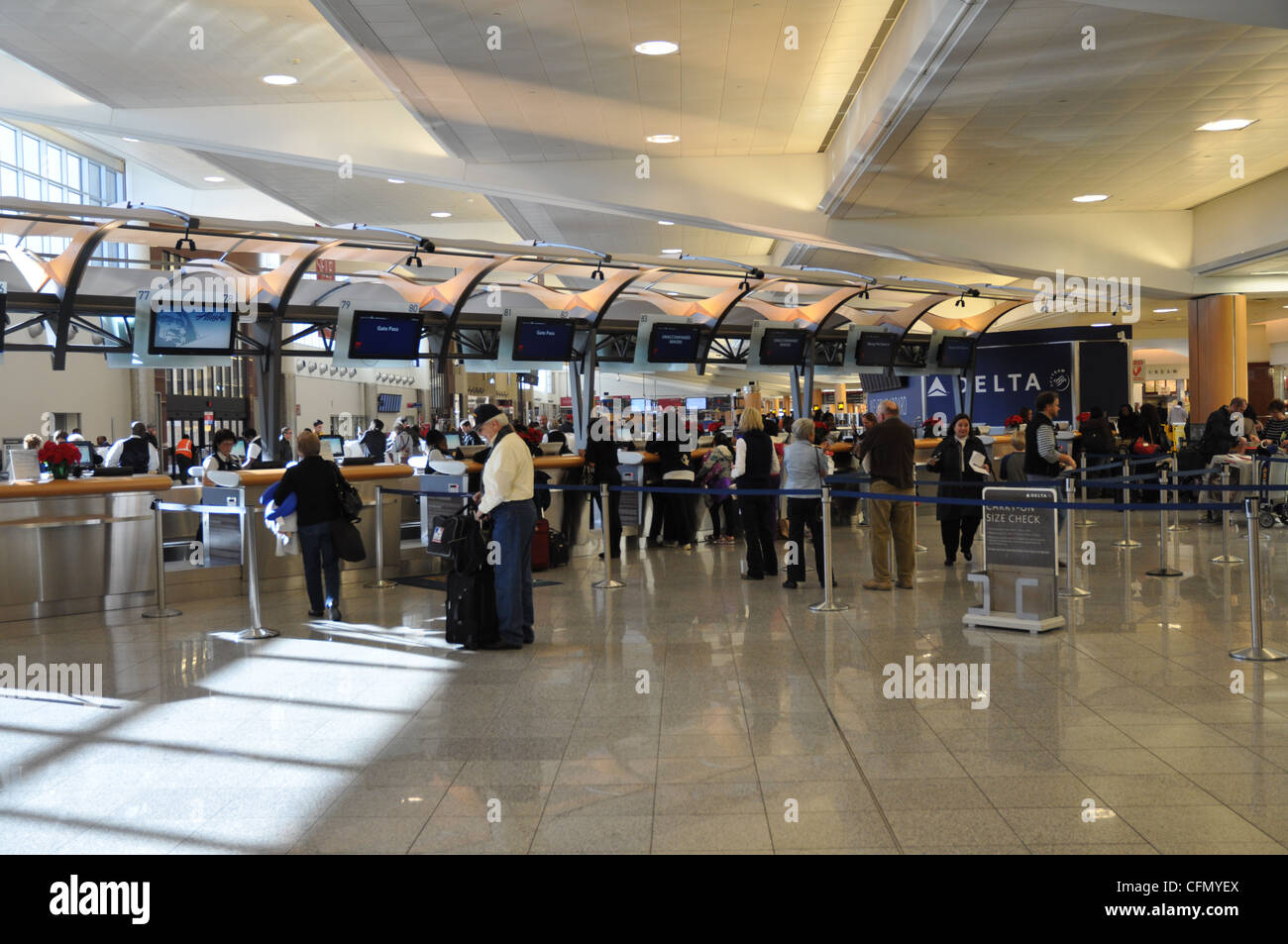 Check in for Delta Air Lines at Atlanta International Airport Stock Photo Alamy