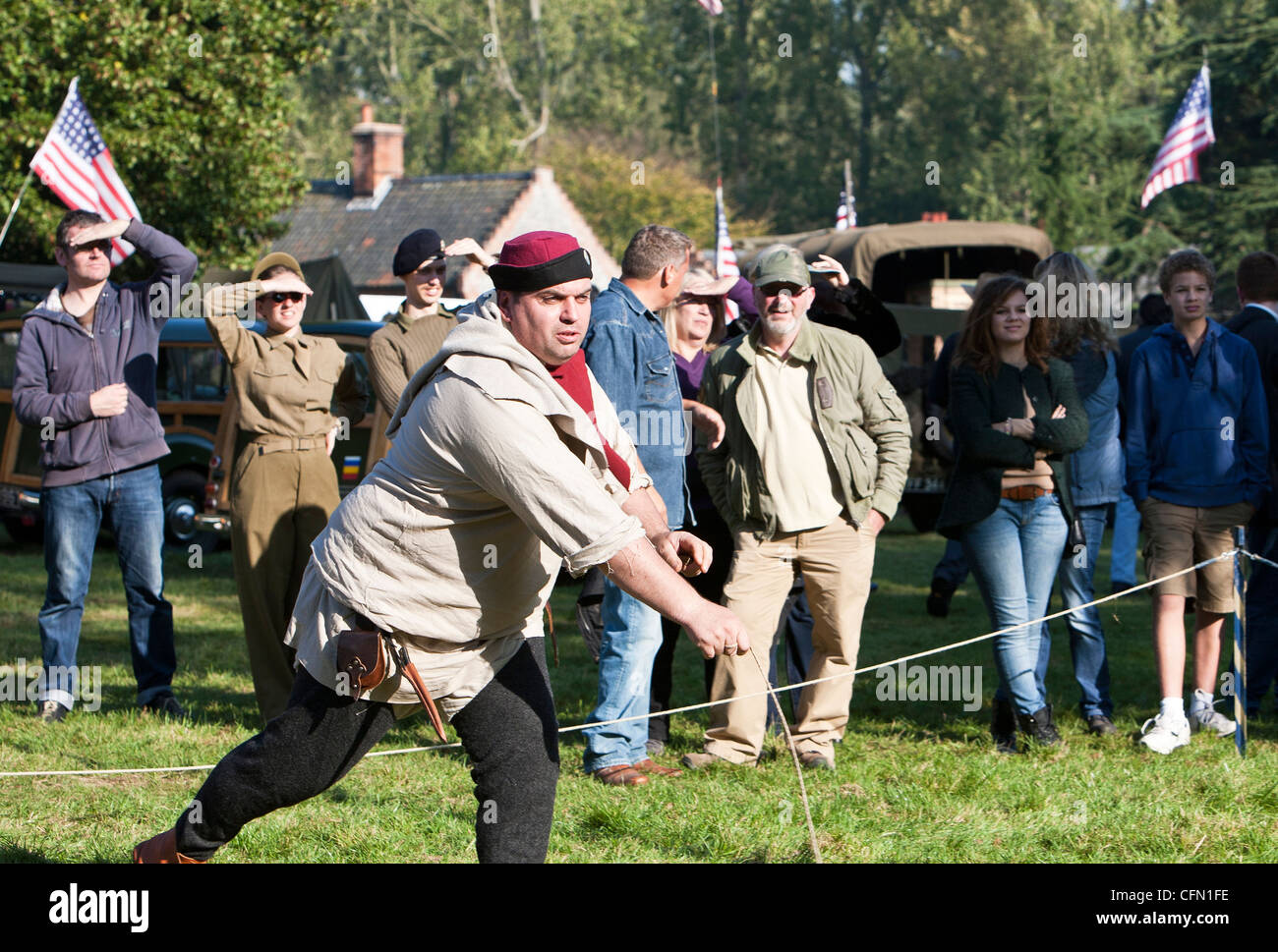 Slingshot ancient hires stock photography and images Alamy