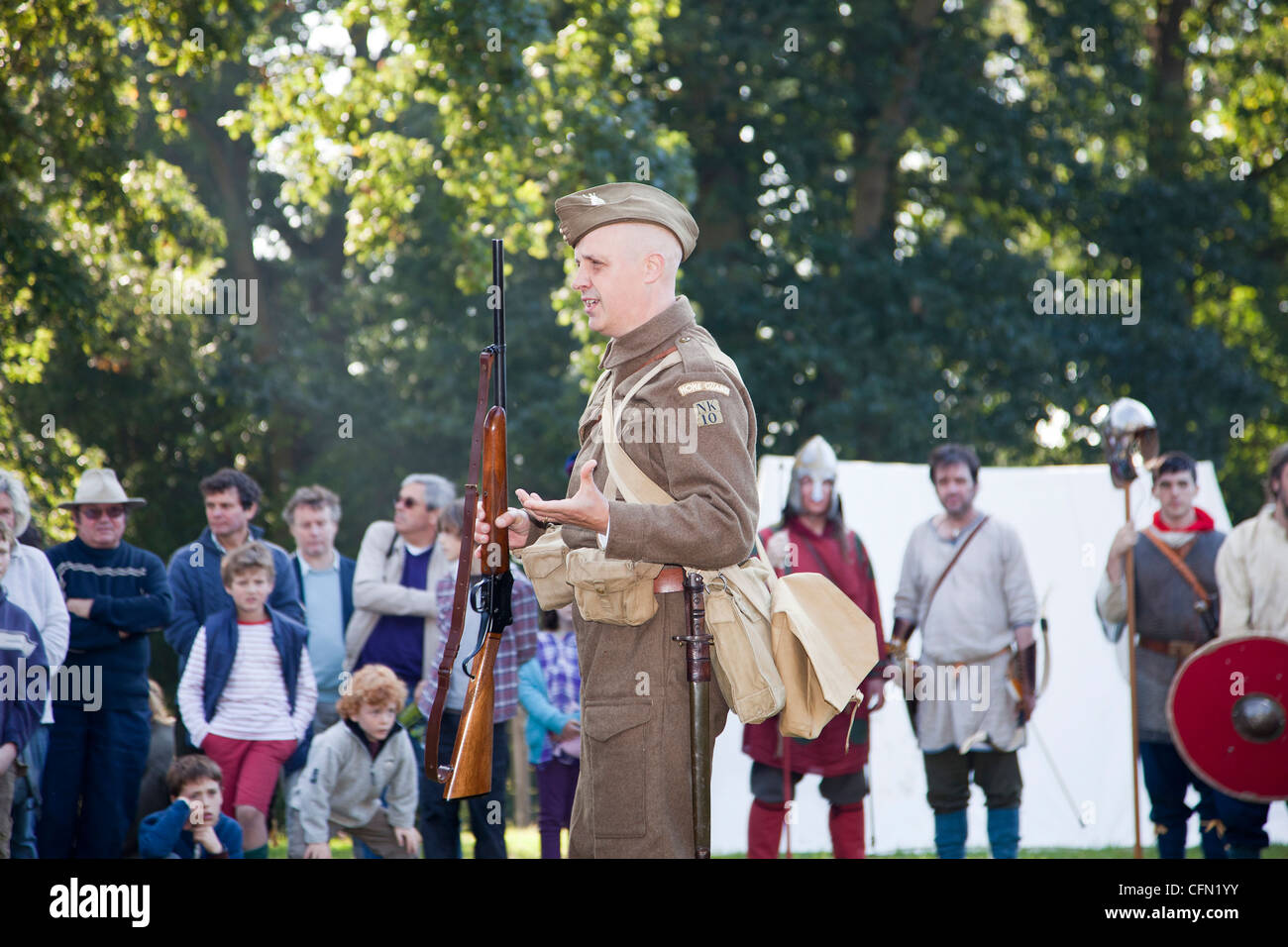 Demonstration Demonstration of a Henry Martini Shotgun used by British