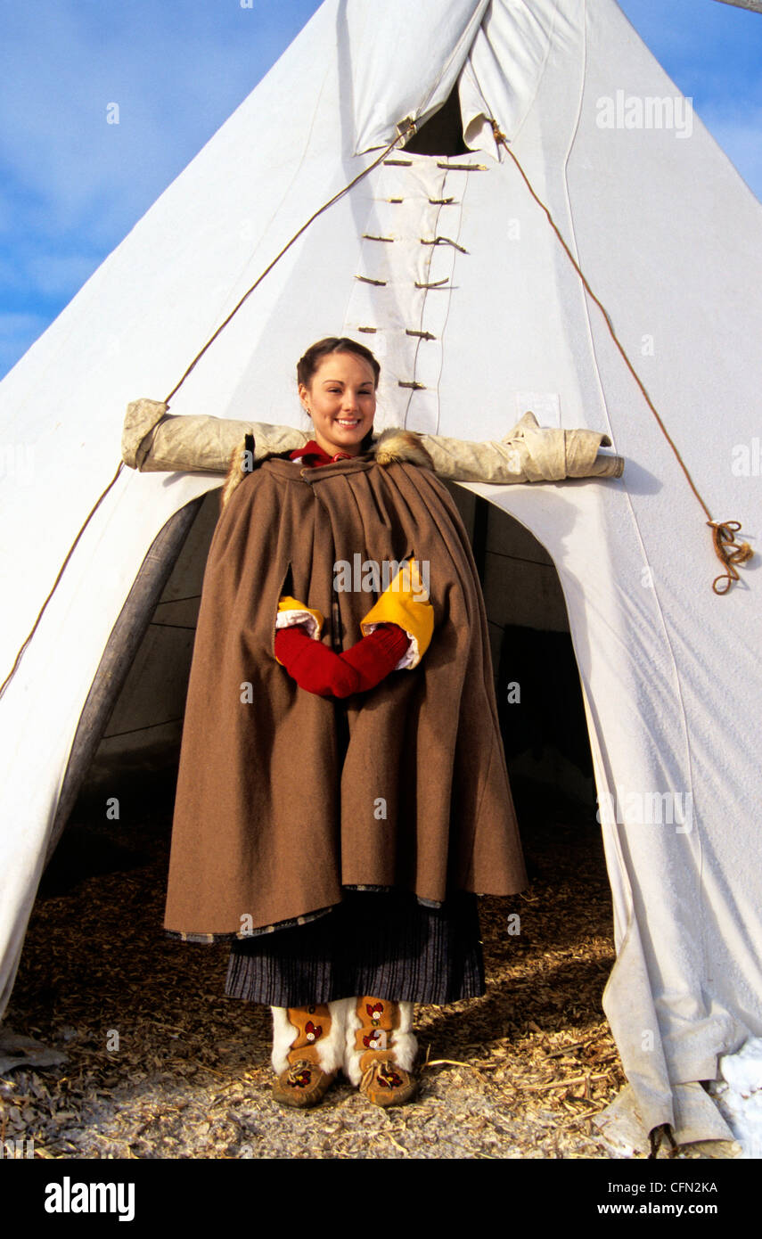 Girl in Metis Dress in front of Teepee, Festival du Voyageur, Winnipeg,  Manitoba Stock Photo - Alamy