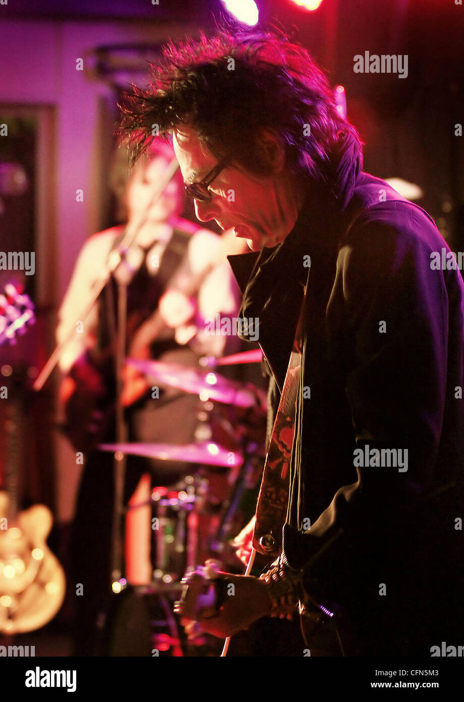 Earl slick hi-res stock photography and images - Alamy