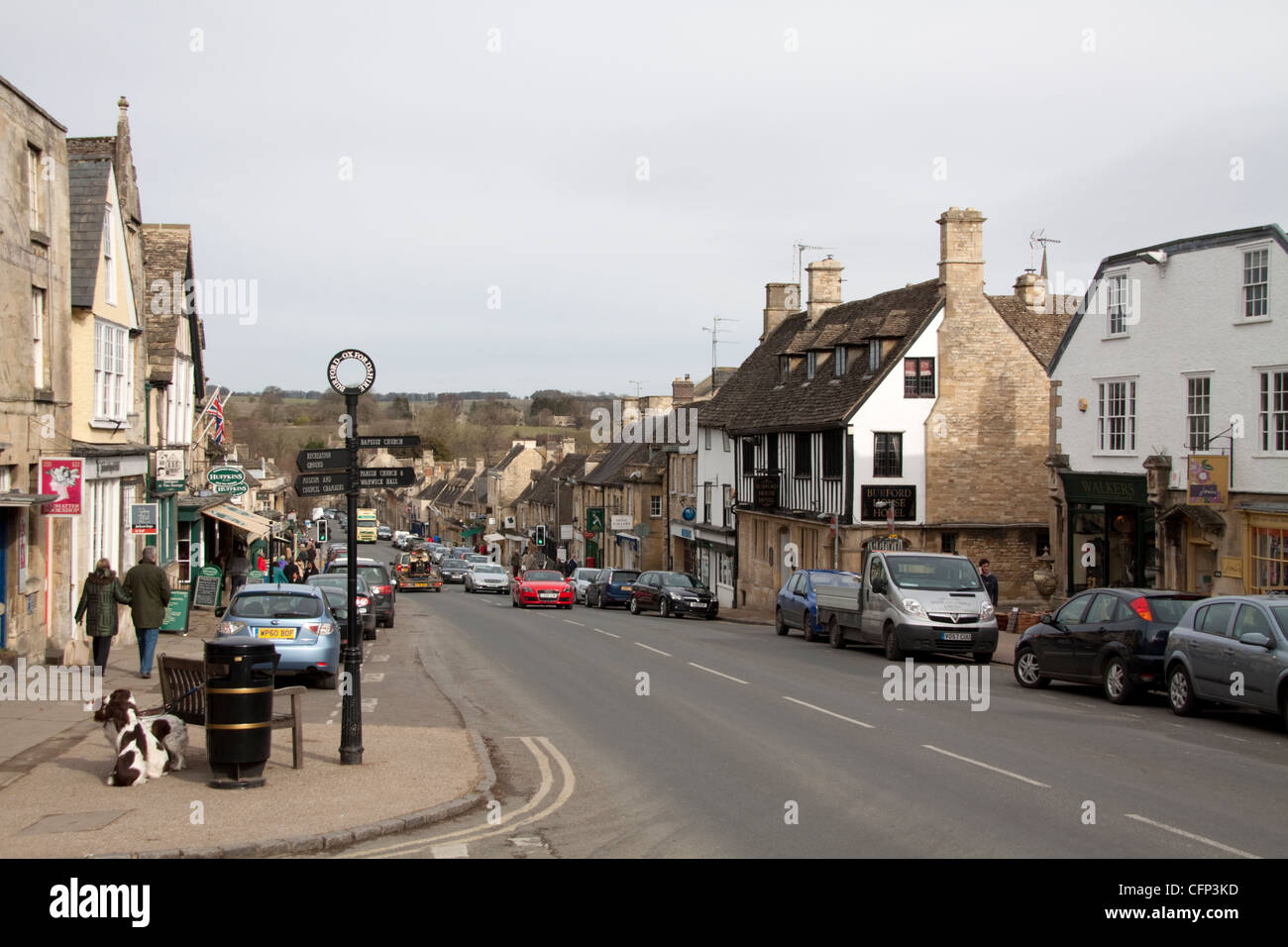 Burford High Street oxfordshire england uk Stock Photo Alamy