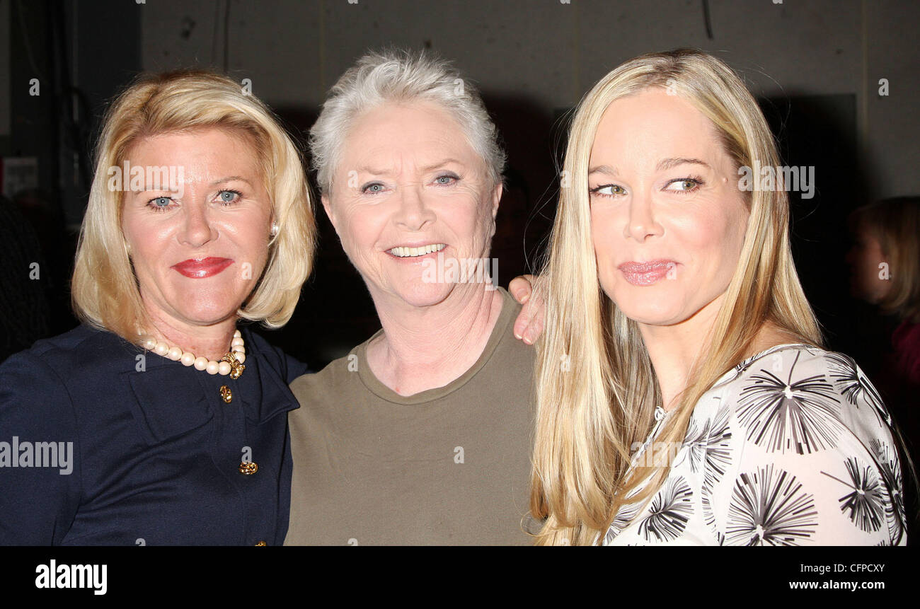 Alley Mills, Susan Flannery, Jennifer Gareis at the 6000th Show Celebration of The Bold and The Beautiful at CBS Television City. Los Angeles, California - 07.02.11 Stock Photo