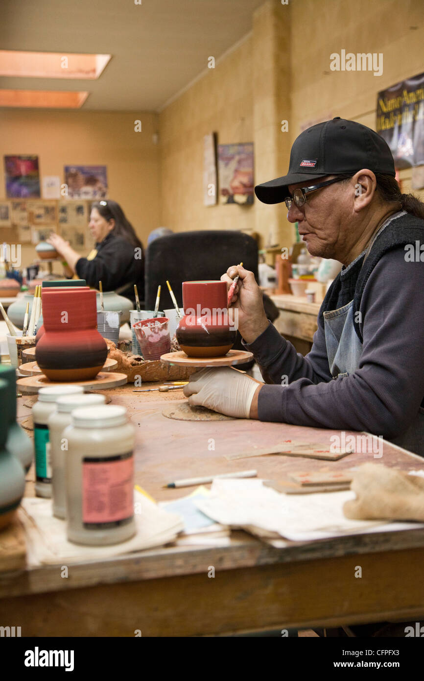 Rapid City, South Dakota - Del Loefer, a member of the Rosebud Sioux, creates pottery at Sioux Pottery. Stock Photo