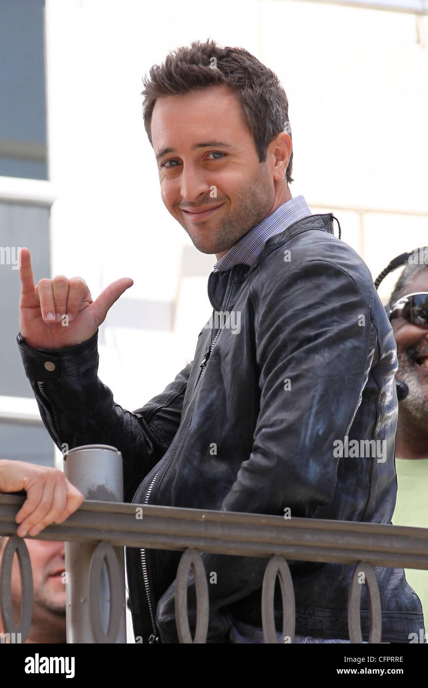 Alex O'Loughlin 'Hawaii Five-0' star filming a segment for entertainment television news programme 'Extra' at The Grove Los Angeles, California - 16.09.10 Stock Photo