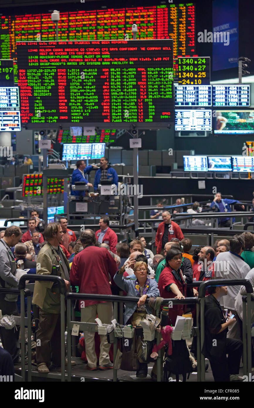 Trading floor chicago board trade hires stock photography and images Alamy