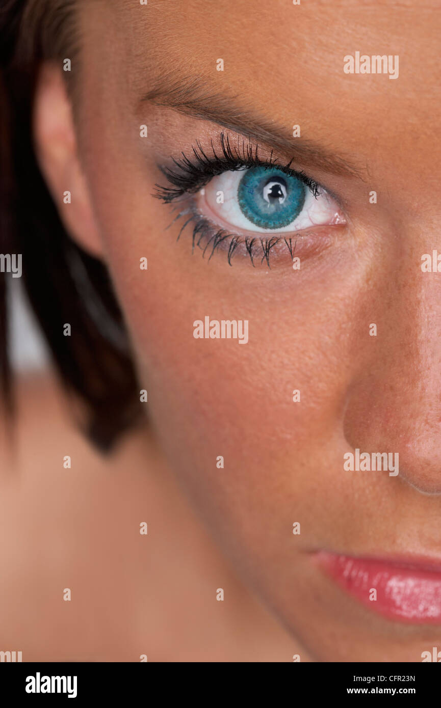 Blue eyes close up woman hi-res stock photography and images - Alamy