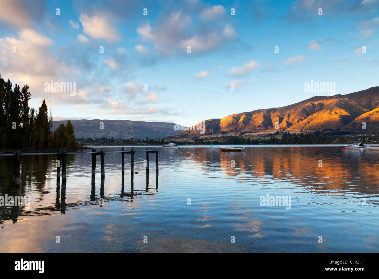 Early morning at Lake Wanaka, Otago, New Zealand. Stock Photo
