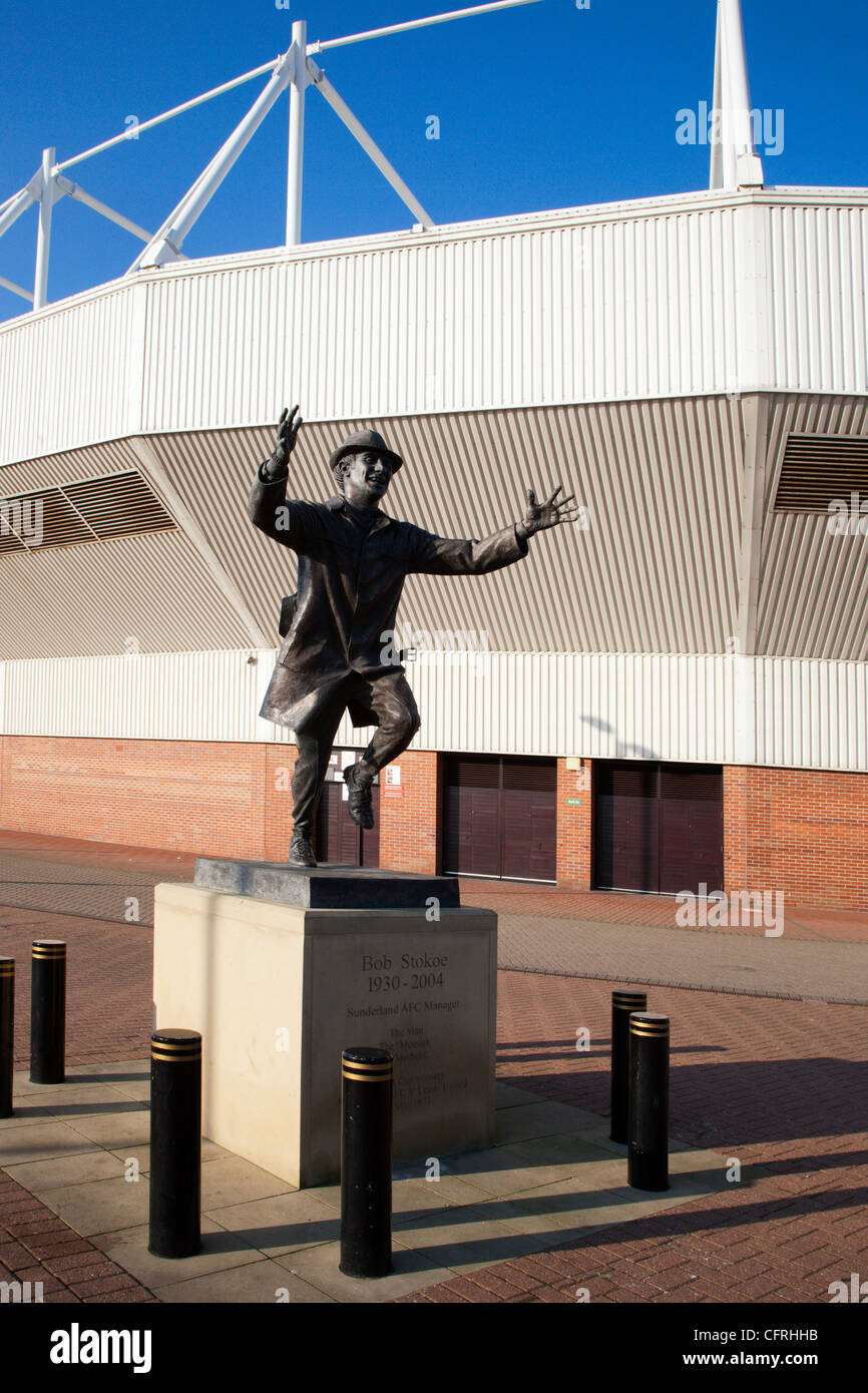 Bob Stokoe Statue Stadium Of Light Sunderland England Stock Photo - Alamy