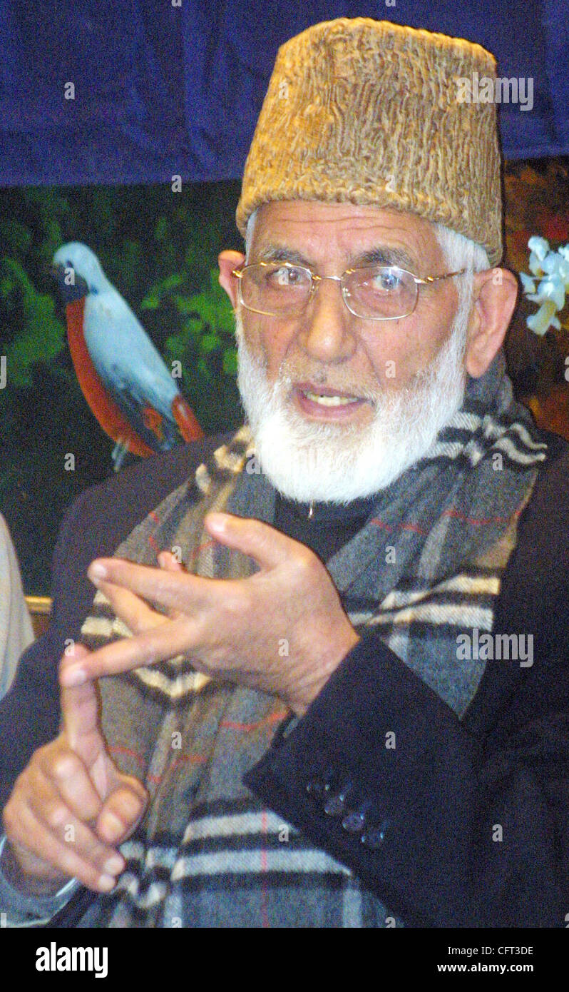Syed Ali Shah Geelani, hardline leader of the All Parties Hurriet Conference, a conglomerate of separatist parties in Kashmir, addressing a press conference in Srinagar Summer capital of Indian administered Kashmir. Geelani rejected the four point formula forwarded by Pakistan president General Parv Stock Photo
