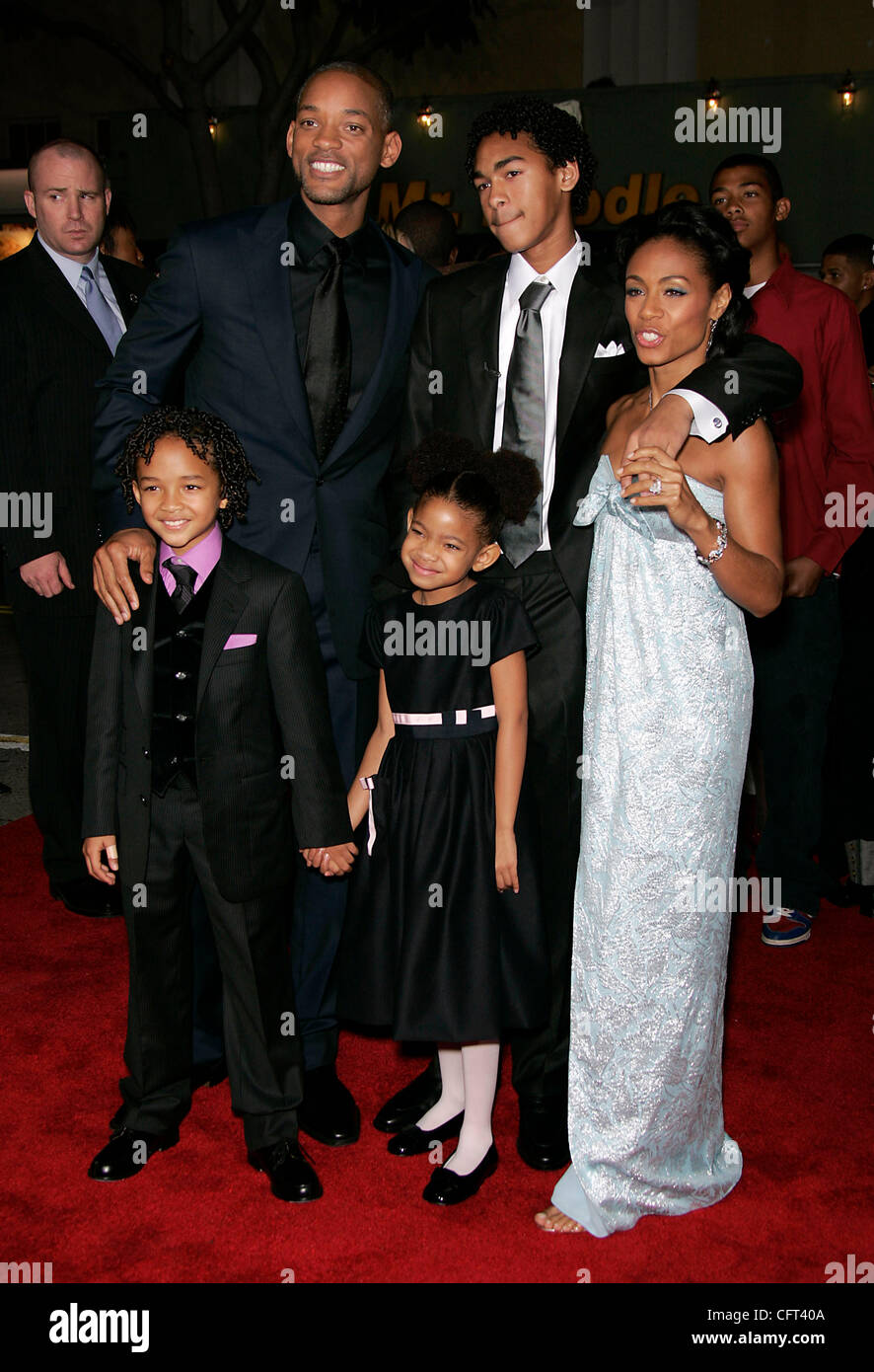 dec-7-2006-westwood-california-usa-actor-will-smith-actress-jada