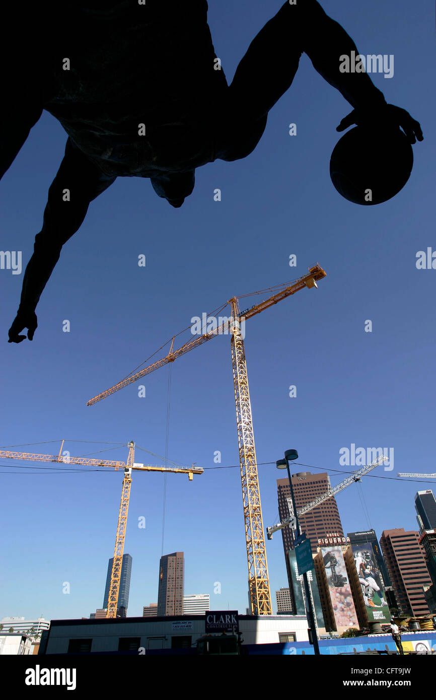 Construction site at in front of Staples Center. (Photo by Ringo Chiu