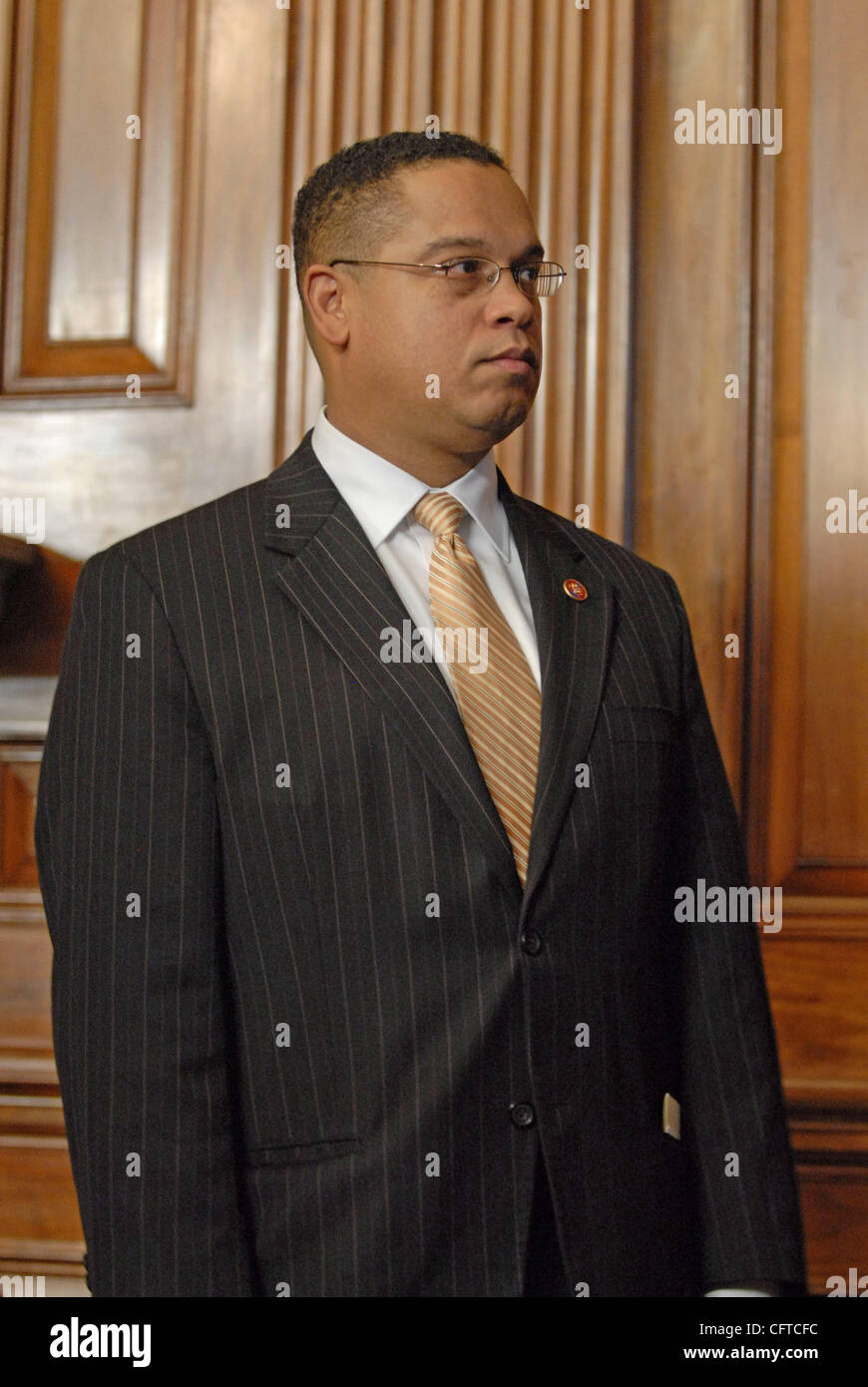 Jan 04, 2007 - Washington, DC, USA - KEITH ELLISON, the first Muslim to serve in the United States Congress, is sworn into office by Speaker of the House Nancy Pelosi. Ellison's family joined him for his swearing in ceremony. Stock Photo