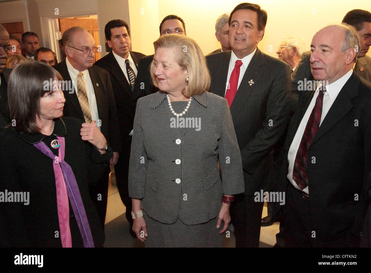 NM governor Bill Richardson (center right) and his wife Barbara (center) arrive at the House of Representatives before Richardson addressed the opening session of the 2007 New Mexico legislature, Tuesday, January 16, 2007.  (Photo by Toby Jorrin/ZUMA Press) Stock Photo