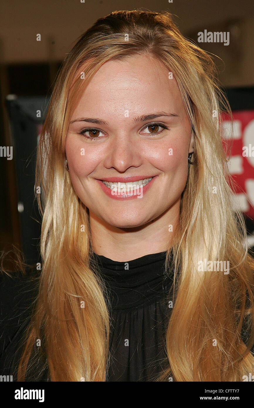 2007 press actress sierra edwards hi-res stock photography and images