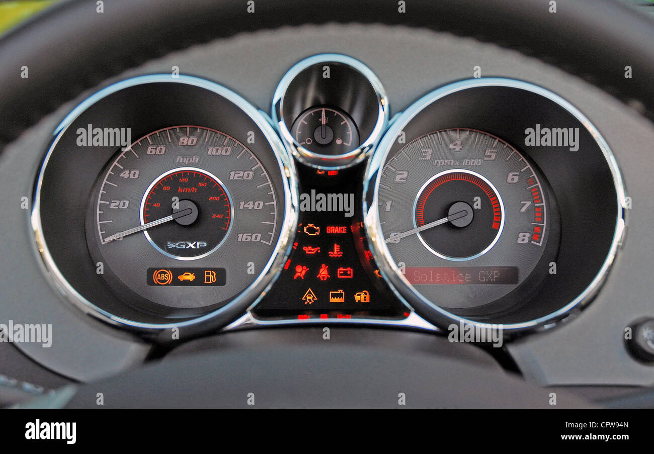 Instrument cluster 2007 Pontiac Solstice GXP Stock Photo Alamy