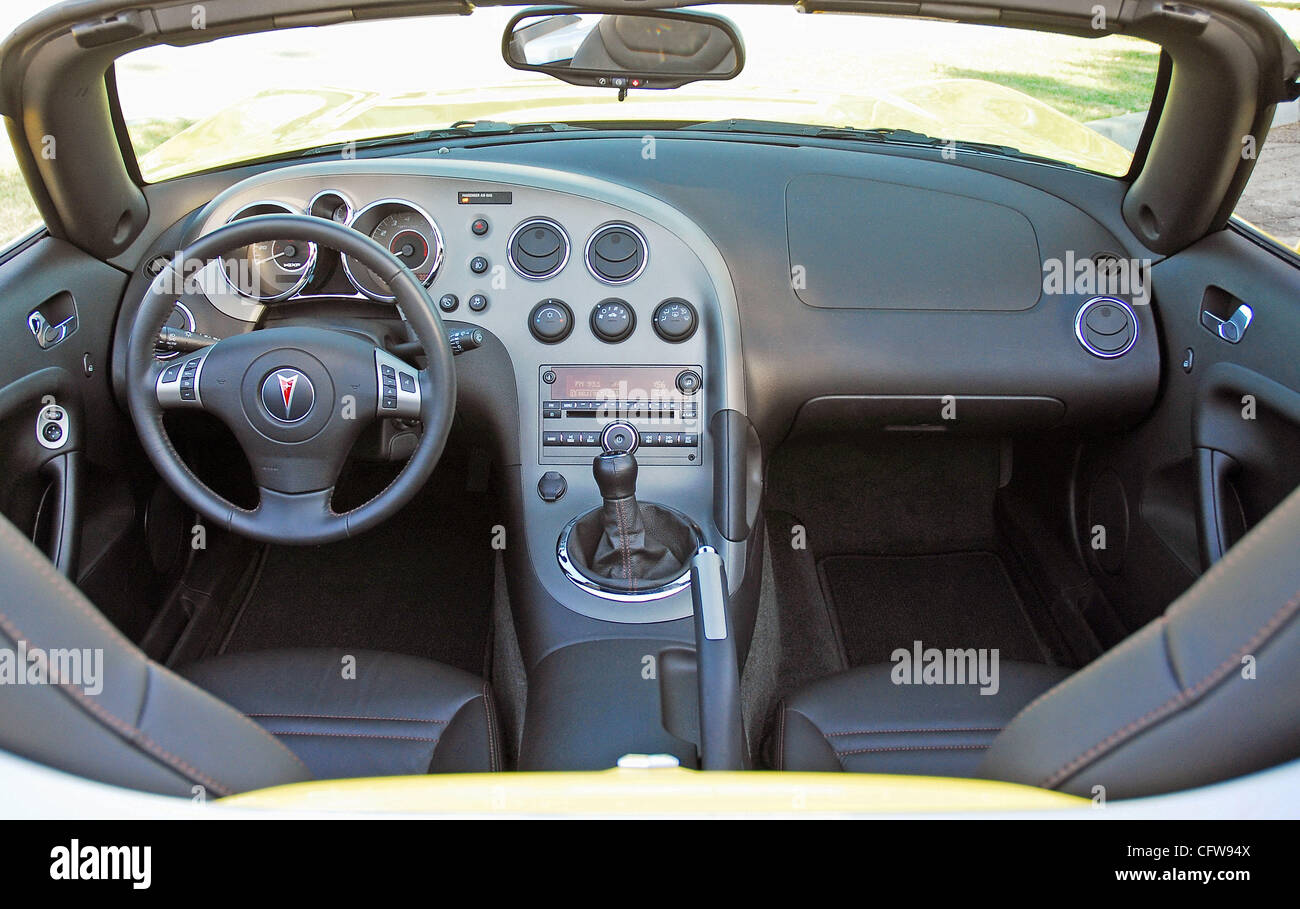 Interior 2007 Pontiac Solstice Gxp Stock Photo 44196570 Alamy