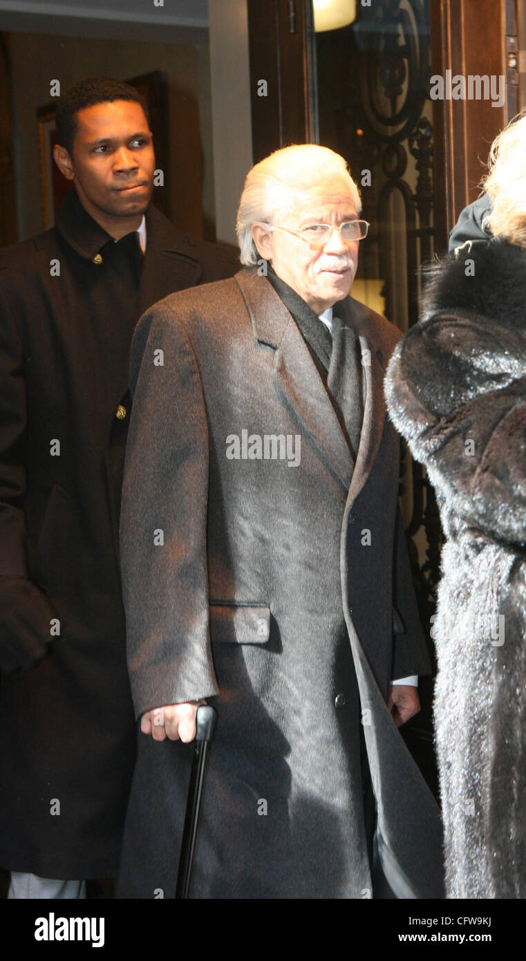 L R Singer El General And Salsa Star Johnny Pacheco Leaving Pedro Stock Photo Alamy