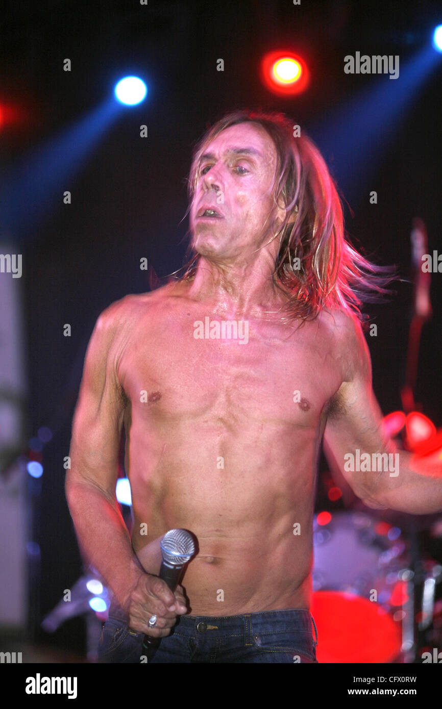 Scott asheton the stooges hi-res stock photography and images - Alamy